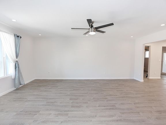 5th image of 245 Jade Ln