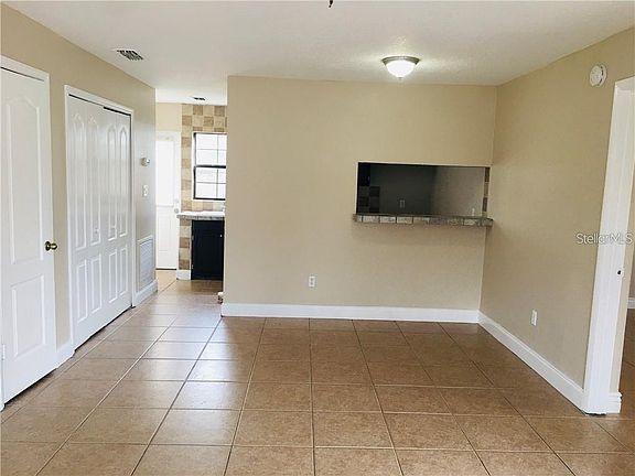3rd image of 442 HEMLOCK STREET