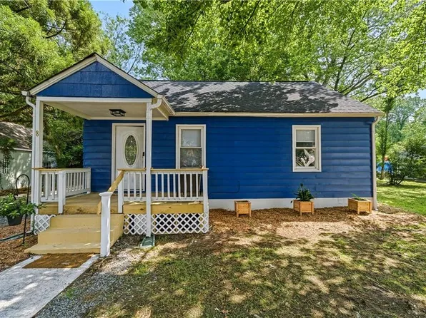 8 McDonald Rd, Hampton, VA 23669