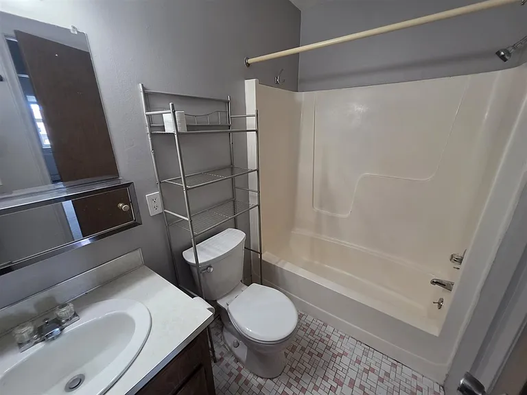 709 Jackson St #11 — Photo 8