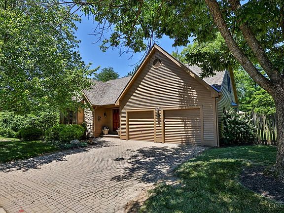 2nd image of 8581 New England Ct