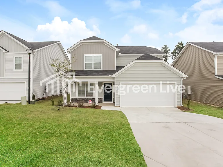 805 Vanguard St — Photo 1