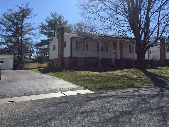 3rd image of 745 Finney Dr