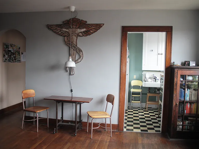 810 Rebecca Ave #5 — Photo 4