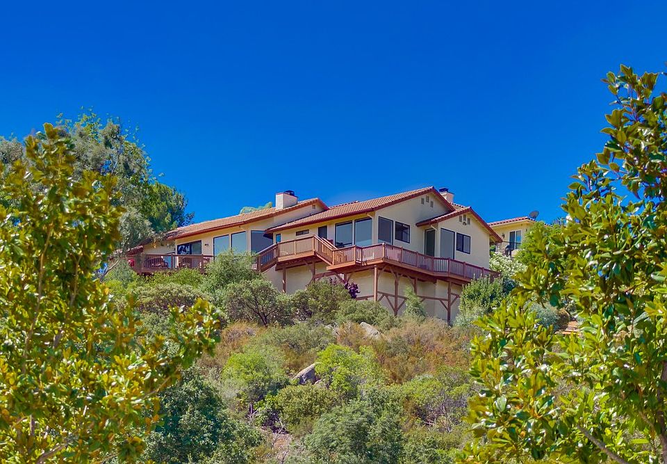 1st image of 23712 Calistoga Pl