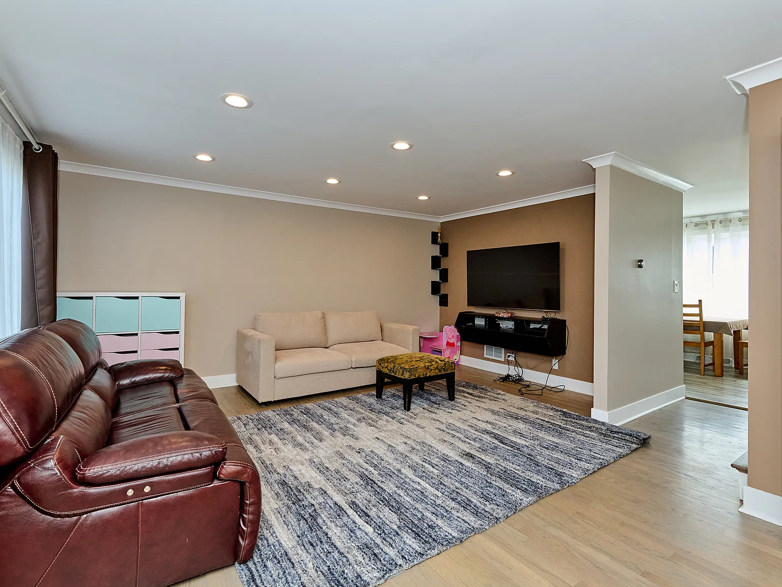 3 bed, 1.5 bath, 1179 sqft, $2,695 — Photo 4