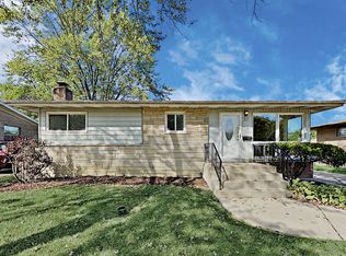 26 S Joyce Ln, Addison, IL 60101