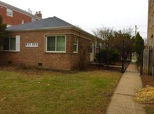 729 Dobson St, Evanston, IL 60202