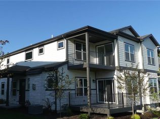 7015 W 162nd Ter, Stilwell, KS 66085