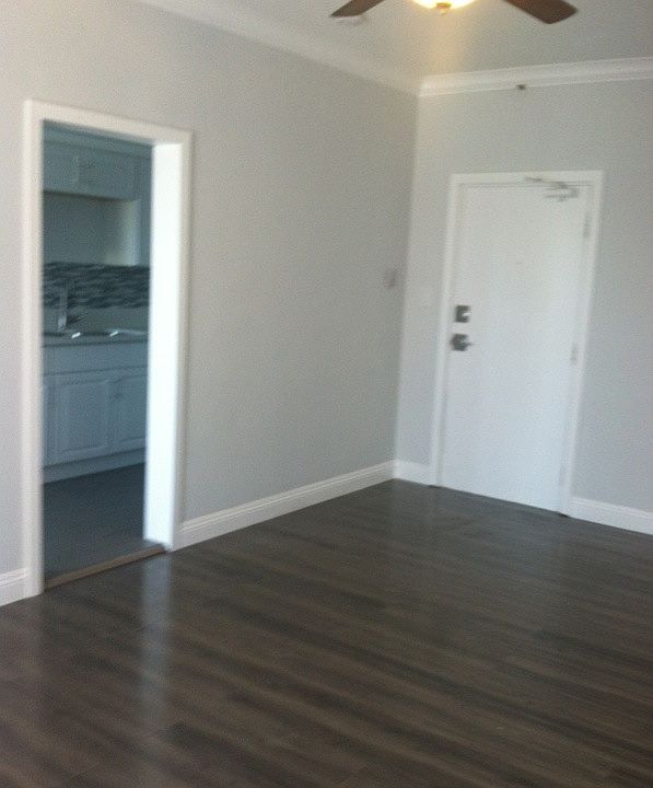 1st image of 3715 W 1st St APT 604