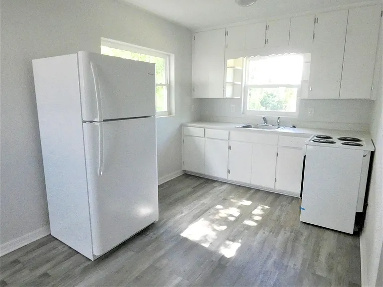 125 E King St #A & B — Photo 3