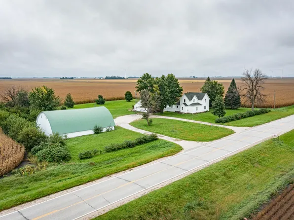 2768 Johnson Ave, Fort Dodge, IA 50501