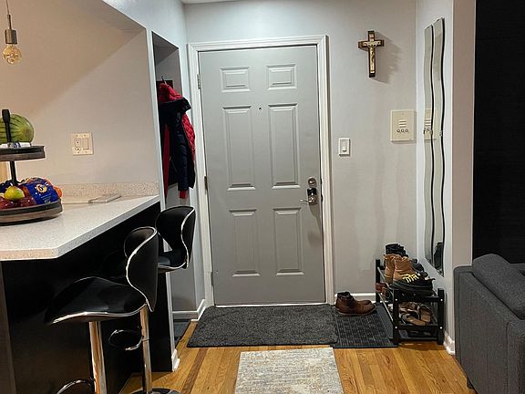 4th image of 10153 Hartford Ct APT 2A