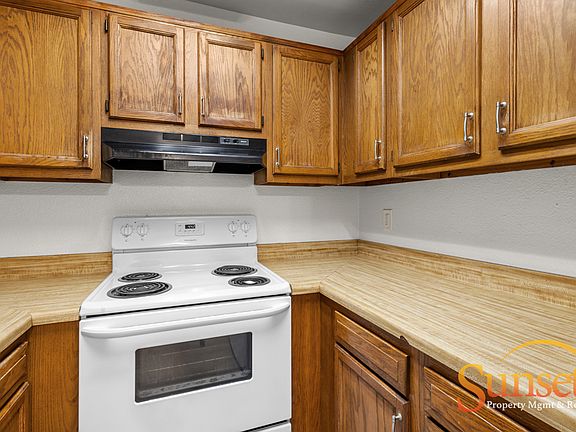 5th image of 4423 1/2 Illinois St APT 1