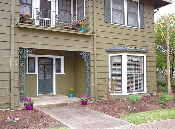 4th image of 1809 W Lake Dr
