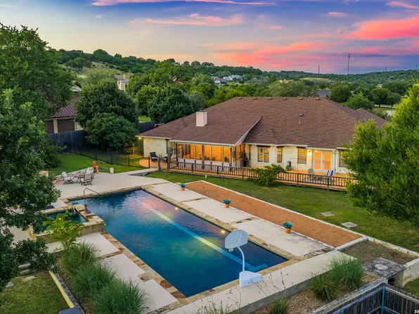 140 Oak Hampton Trail, Ingram, TX 78028