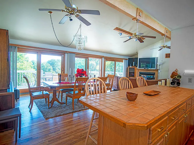 76 Blackwatch Ct — Photo 8