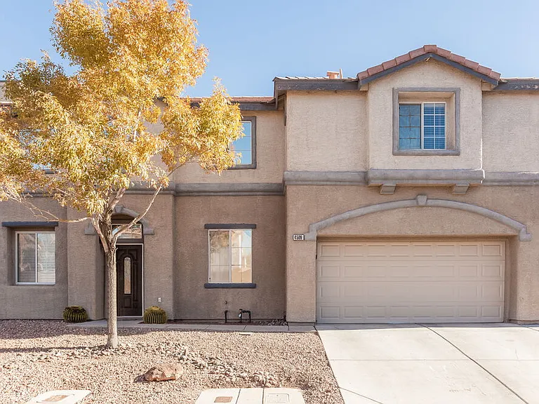 4509 Dagnar Ct — Photo 1
