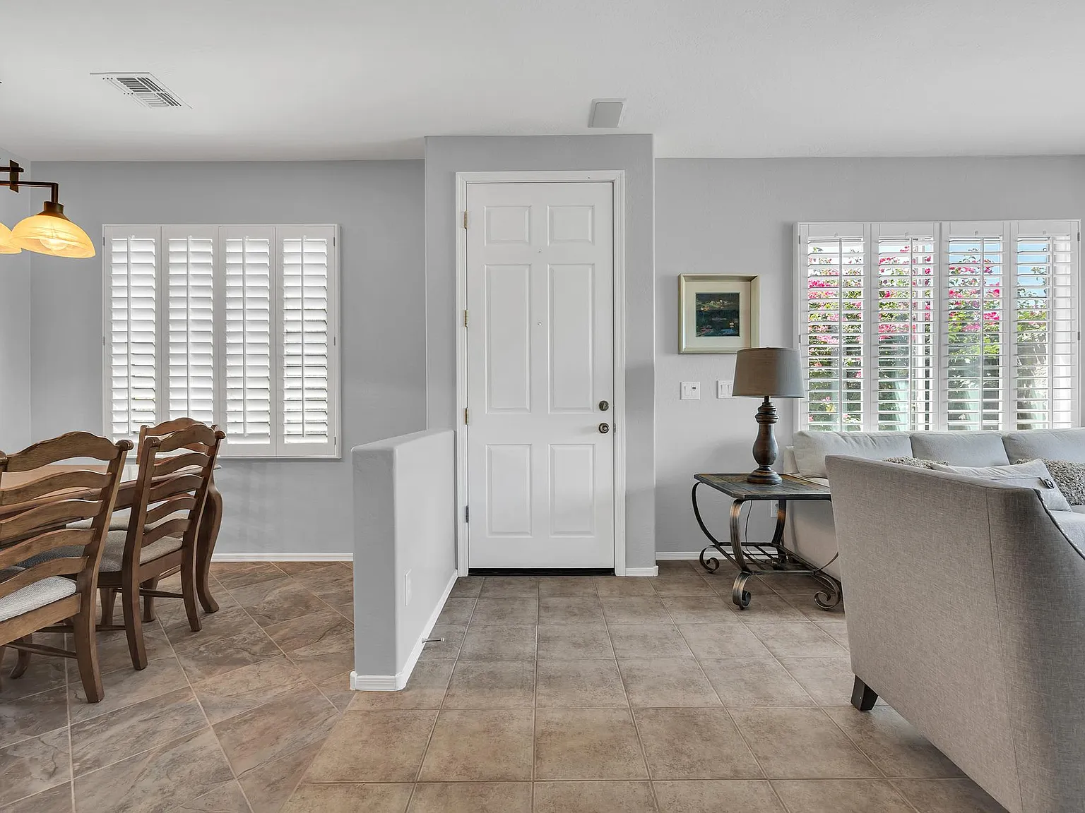 1826 W Morse Dr — Photo 2