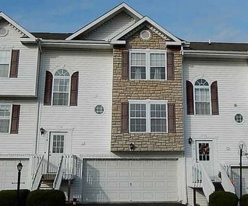 116 Antler Hollow Ct, Cranberry Township, PA, 16066