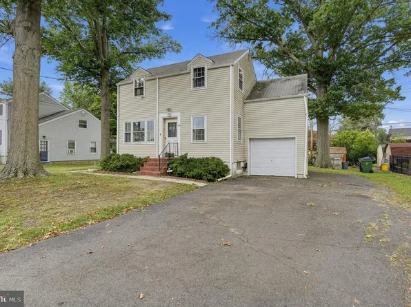 104 Harron Ave, Hightstown, NJ 08520