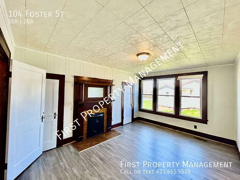 104 Foster St — Photo 9