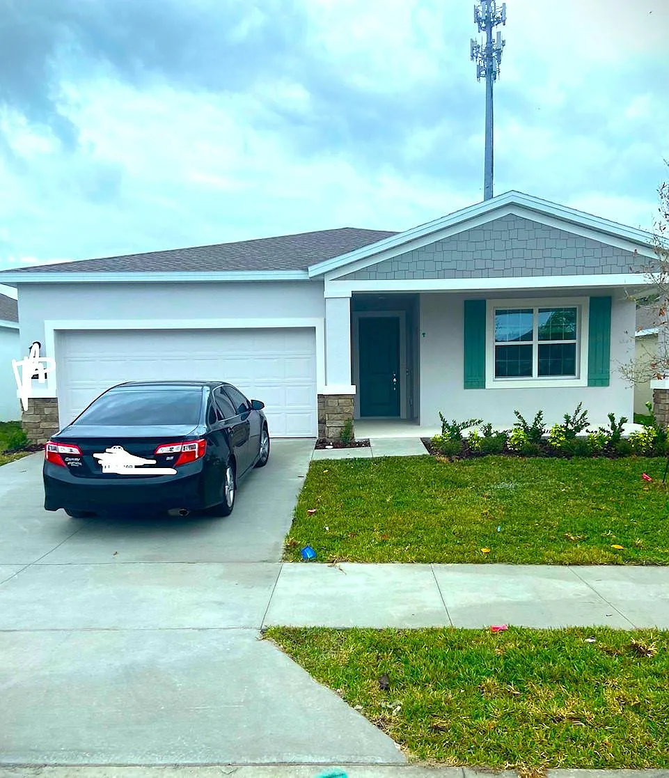 3120 Blue Bonnet Ln — Photo 1