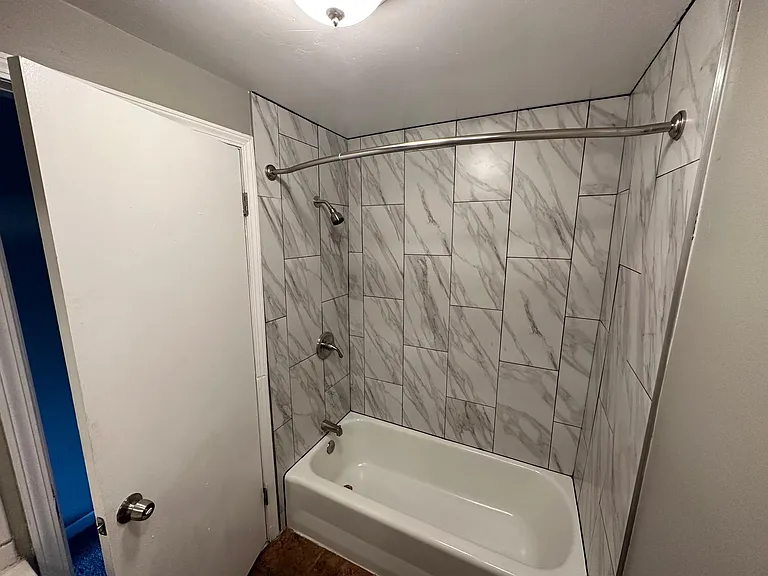 140 East Ave #4 — Photo 3