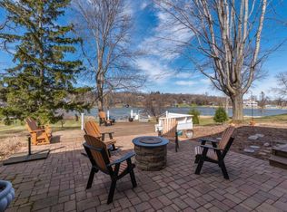1325 Vine Pl, Mound, MN 55364