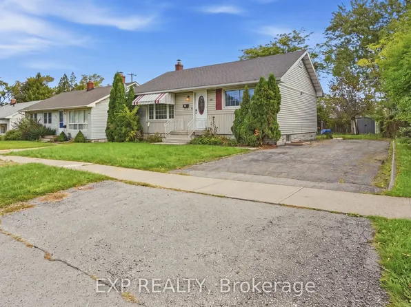 123 Jacobson Ave, Saint Catharines, ON L2T 3A6