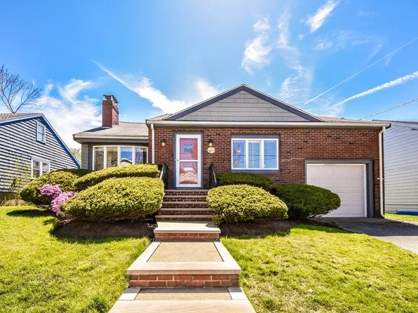 69 Glendale Rd, Marblehead, MA 01945
