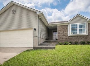 1949 Dark Tower Rd, Lexington, KY 40511