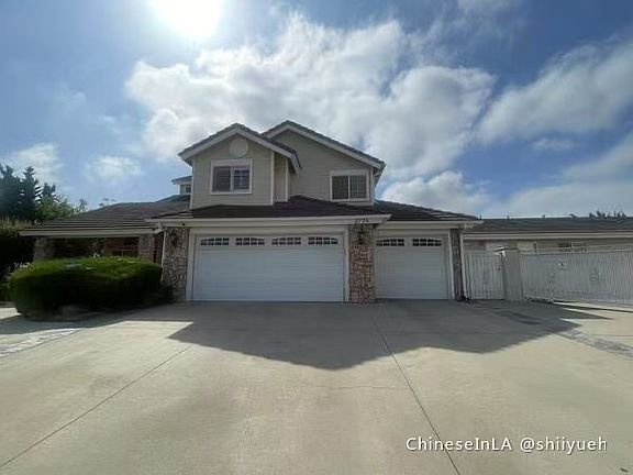 3rd image of 2774 Pepperdale Dr