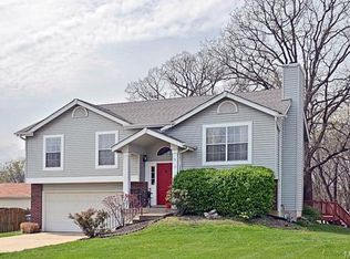 11 Redhead Ln, O'Fallon, MO 63368