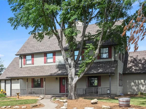 1834 Road E5, Emporia, KS 66801