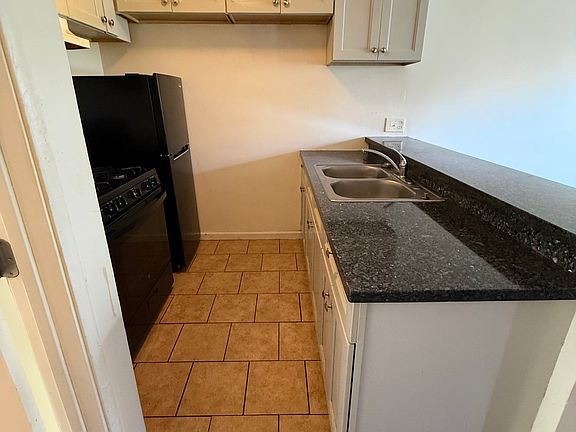 2nd image of 436 W Oak St APT G