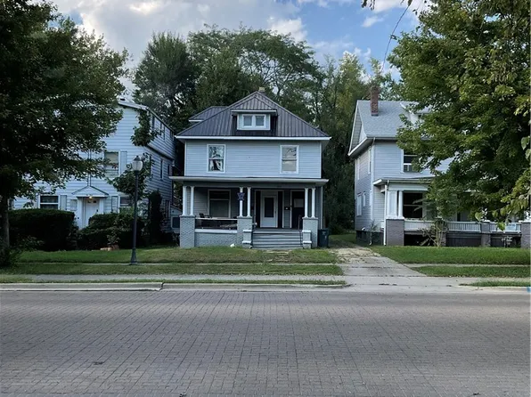 1024 W Main St, Decatur, IL 62522