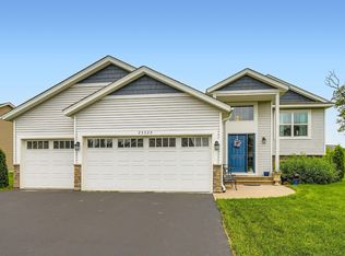 25520 10th St W, Zimmerman, MN 55398