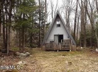 159 Porcupine Cts, Becket, MA 01223