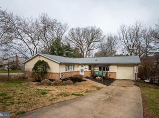 28 Worral Ct, Newark, DE 19711