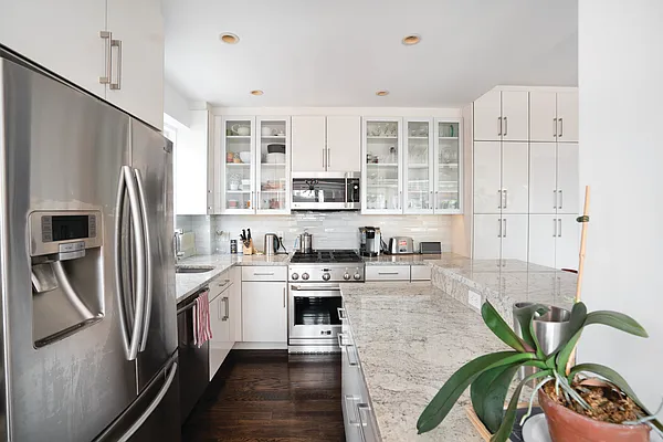 Rented by Keller Williams NYC | media 5