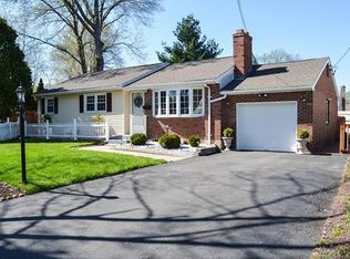 94 Stillman Rd, Wethersfield, CT 06109