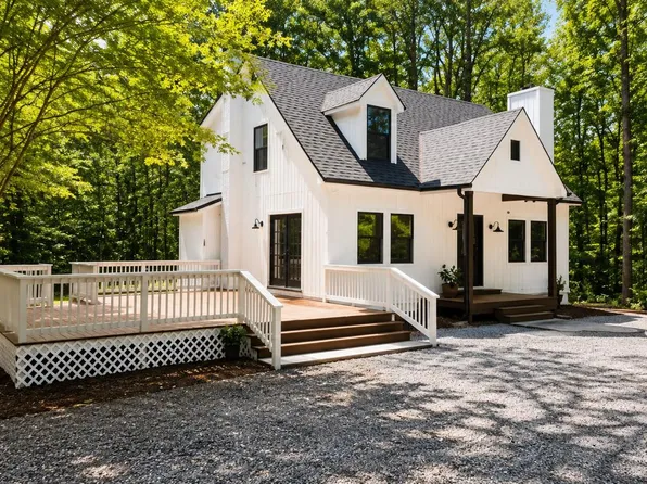 2208 Cartersville Rd, Mineral, VA 23117
