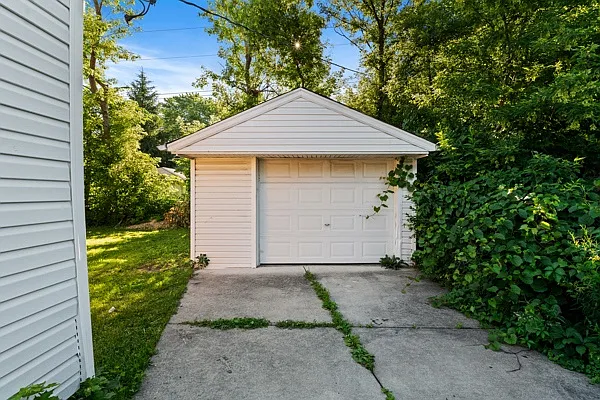 28232 Edward St — Photo 2