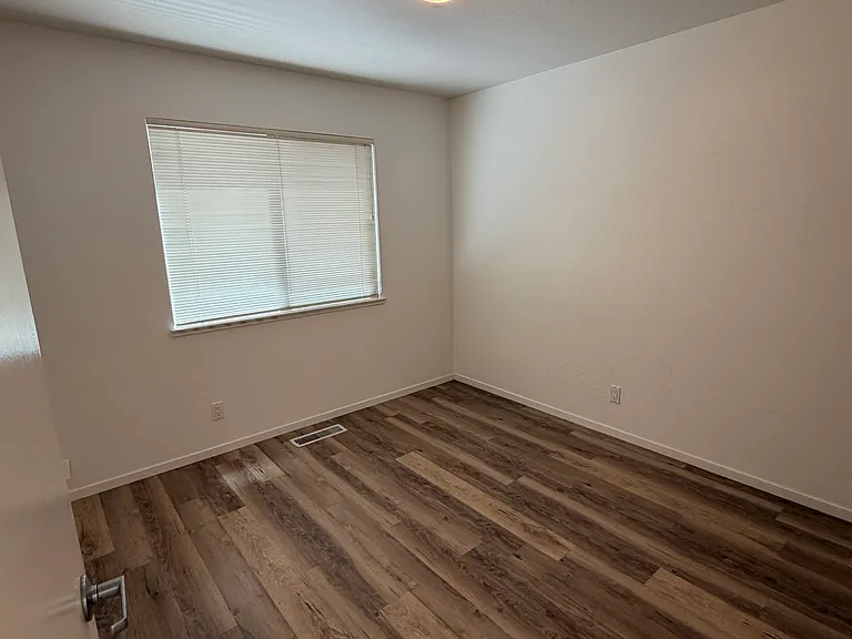 2470 Bella Vista Ave #A — Photo 4