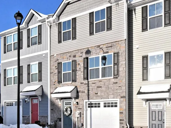 112 Van Fleet Cir, Pottstown, PA 19464