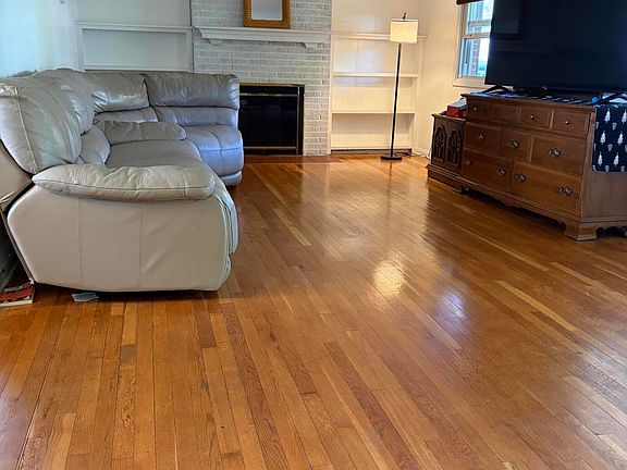 5th image of 4324 Royalview Rd