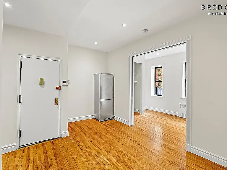 228 E 84th St #3C — Photo 6