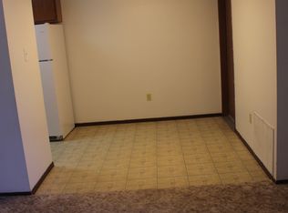 26 Bent Tree Rd APT C, Roswell, NM 88201