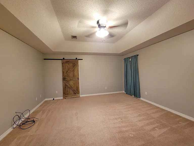 Master Bedroom (1)